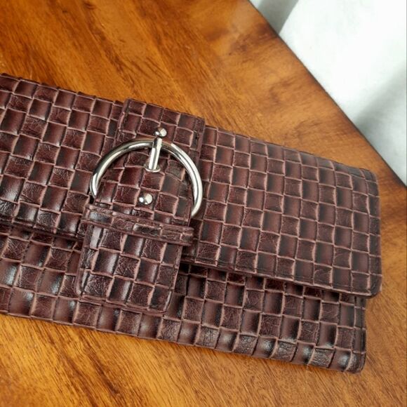 Brown Crocodile Wallet with Silver Buckle - Picture 2 of 9